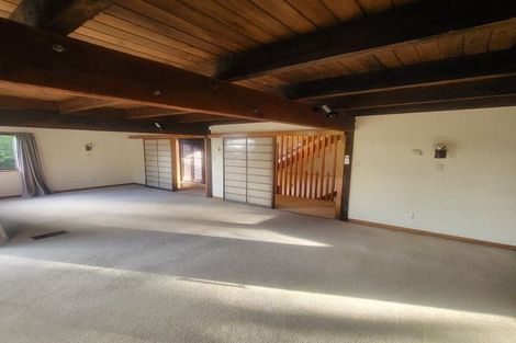 Photo of property in 7 Francis Bell Grove, Lowry Bay, Lower Hutt, 5013