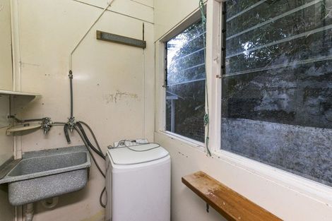 Photo of property in 61 Garden Road, Northland, Wellington, 6012