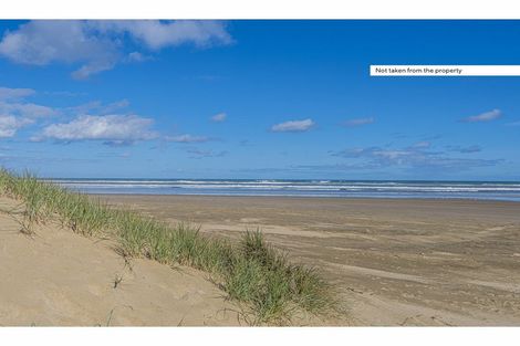 Photo of property in 37 Marine Drive, Te Kopuru, Dargaville, 0371