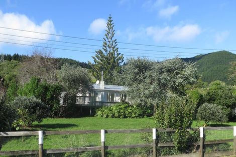 Photo of property in 106 Valley Road, Paraparaumu, 5032