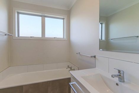 Photo of property in 4 Karaka Street, Inglewood, 4330