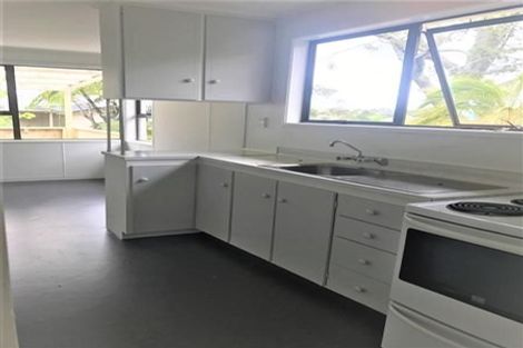 Photo of property in 5a Cherry Tree Place, Massey, Auckland, 0614