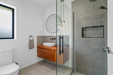 Photo of property in 18a Rose Leigh Drive, Cambridge, 3434