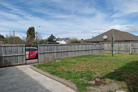 Photo of property in 21 Bassett Street, Burwood, Christchurch, 8083