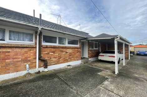 Photo of property in 42 Mcannalley Street, Manurewa East, Auckland, 2102