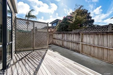 Photo of property in 16a Wilisa Rise, Goodwood Heights, Auckland, 2105