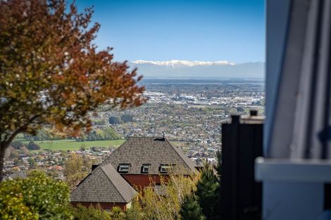 Photo of property in 136 Dyers Pass Road, Cashmere, Christchurch, 8022