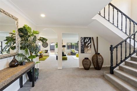 Photo of property in 8 Della Place, Conifer Grove, Takanini, 2112