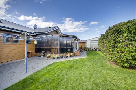 Photo of property in 104 Brookvale Road, Havelock North, 4130