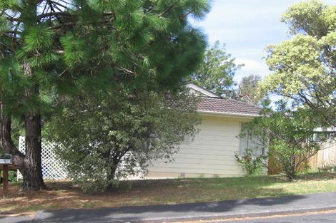 Photo of property in 5 Celeste Place, Totara Vale, Auckland, 0627