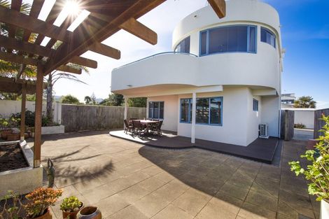 Photo of property in 24c The Esplanade, Westshore, Napier, 4110