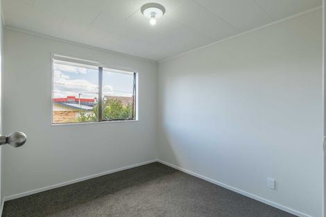 Photo of property in 2/900a Mount Eden Road, Three Kings, Auckland, 1024
