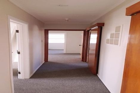 Photo of property in 81 Raglan Street, Mangere East, Auckland, 2024