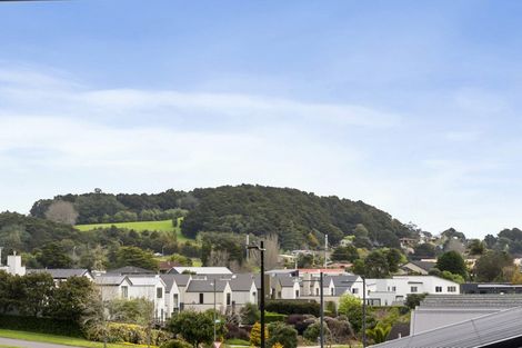 Photo of property in 44 Taukahiwi Road, Pukekohe, 2120