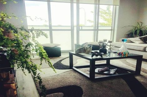 Photo of property in 1/1a Haverstock Road, Sandringham, Auckland, 1025