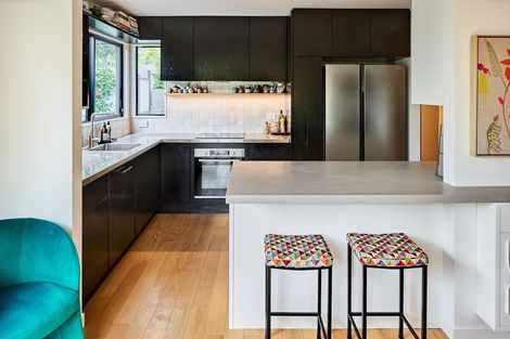 Photo of property in 85 Muritai Road, Eastbourne, Lower Hutt, 5013