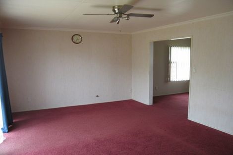 Photo of property in 21 Newton Place, Westbrook, Palmerston North, 4412