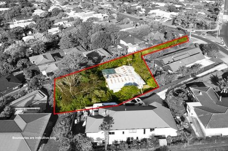 Photo of property in 120 Pupuke Road, Hillcrest, Auckland, 0627