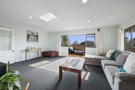 Photo of property in 6 Pararewa Drive, Whalers Gate, New Plymouth, 4310