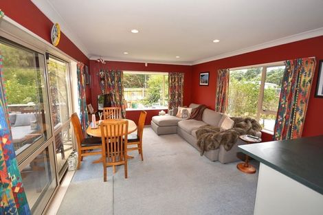 Photo of property in 60 Queens Road, Waikanae Beach, Waikanae, 5036