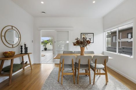 Photo of property in 2/159 Mokoia Road, Birkenhead, Auckland, 0626