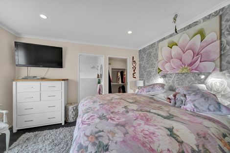 Photo of property in 24 Park Lane, Waitara, 4320