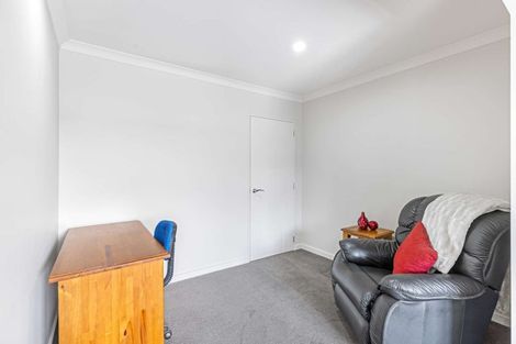 Photo of property in 7 Goldie Place, Rolleston, 7614