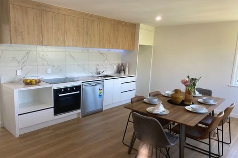 Photo of property in 70d Lincoln Park Avenue, Massey, Auckland, 0614