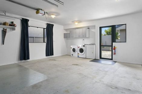 Photo of property in 2/94 Harvey Street, Waipahihi, Taupo, 3330