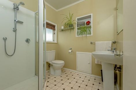Photo of property in 6 Montgomery Terrace, Hokowhitu, Palmerston North, 4410