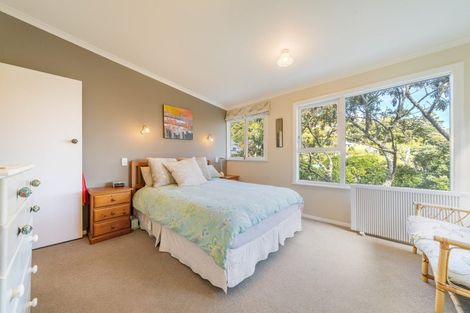 Photo of property in 27 Kotari Road, Days Bay, Lower Hutt, 5013