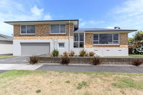 Photo of property in 6 Normanby Street, Fitzroy, New Plymouth, 4312