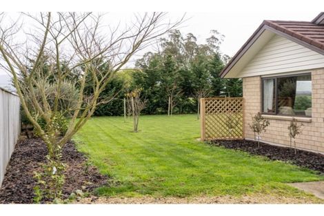 Photo of property in 27 Carrington Drive, Carterton, 5713