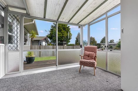 Photo of property in 12 Lansdowne Crescent, Glenview, Hamilton, 3206