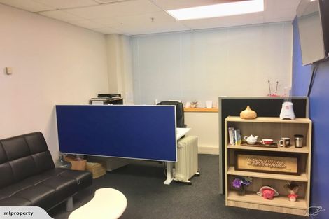 Photo of property in 300 Queen Sh25 Street, Thames, 3500