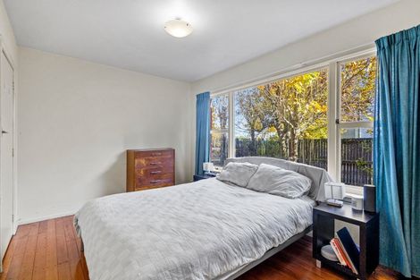 Photo of property in 2/19 Newbridge Place, Ilam, Christchurch, 8041