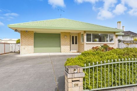 Photo of property in 174 Bath Street, Levin, 5510
