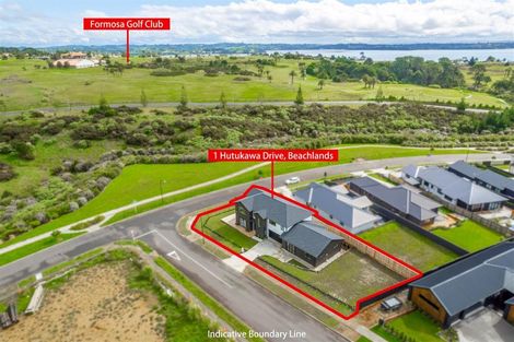 Photo of property in 1 Hutukawa Drive, Beachlands, Auckland, 2018