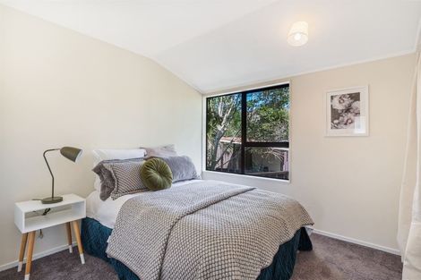 Photo of property in 9 Hale Crescent, Bayview, Auckland, 0629