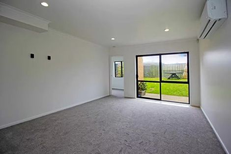 Photo of property in 63 Naylors Drive, Mangere, Auckland, 2022