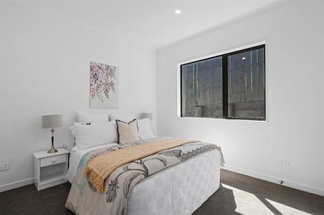 Photo of property in 52 Whakairo Crescent, Gulf Harbour, Whangaparaoa, 0930