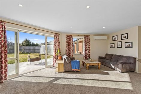 Photo of property in 5 Jozecom Place, Rolleston, 7614