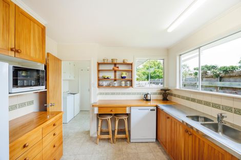 Photo of property in 31 Henare Street, West End, Palmerston North, 4412