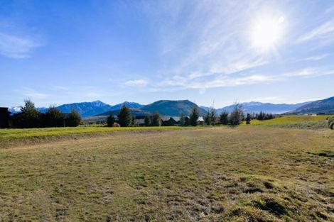 Photo of property in 10 Hovingham Court, Jacks Point, Queenstown, 9371