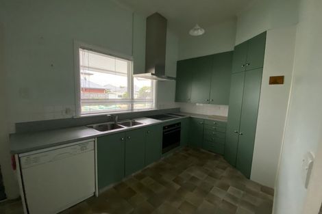 Photo of property in 17 Euston Street, Riccarton, Christchurch, 8041