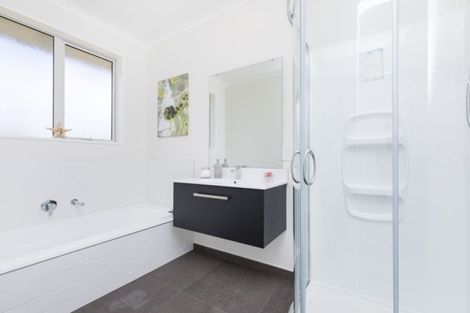 Photo of property in 34 Lisle Farm Drive, Pukekohe, 2120