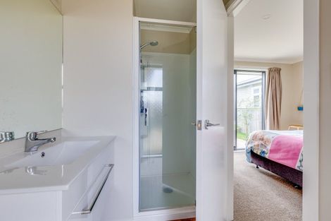 Photo of property in 24 Pitt Street, Pahiatua, 4910