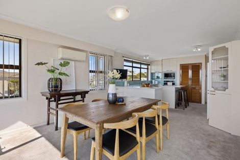 Photo of property in 21 Tirinui Crest Road, Otumoetai, Tauranga, 3110