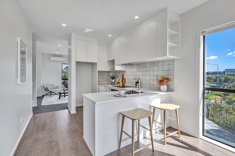 Photo of property in 1/28 Westgate Drive, Westgate, Auckland, 0614