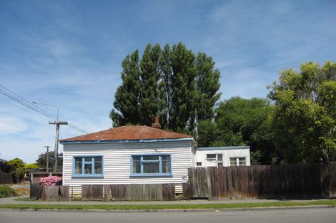 Photo of property in 210 Edgeware Road, Edgeware, Christchurch, 8013